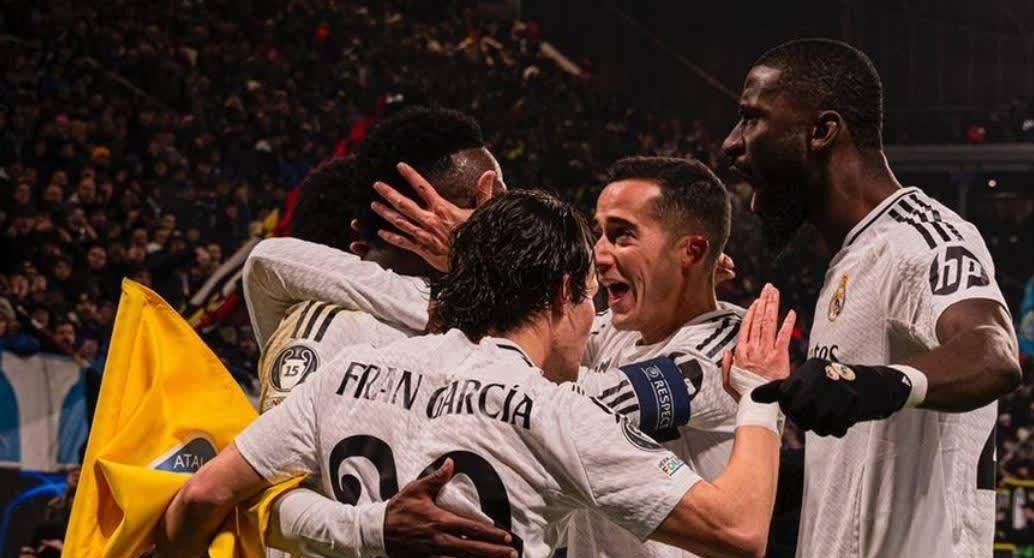 包含皇马客场战胜尤文图斯，晋级形势立于不败之地的词条