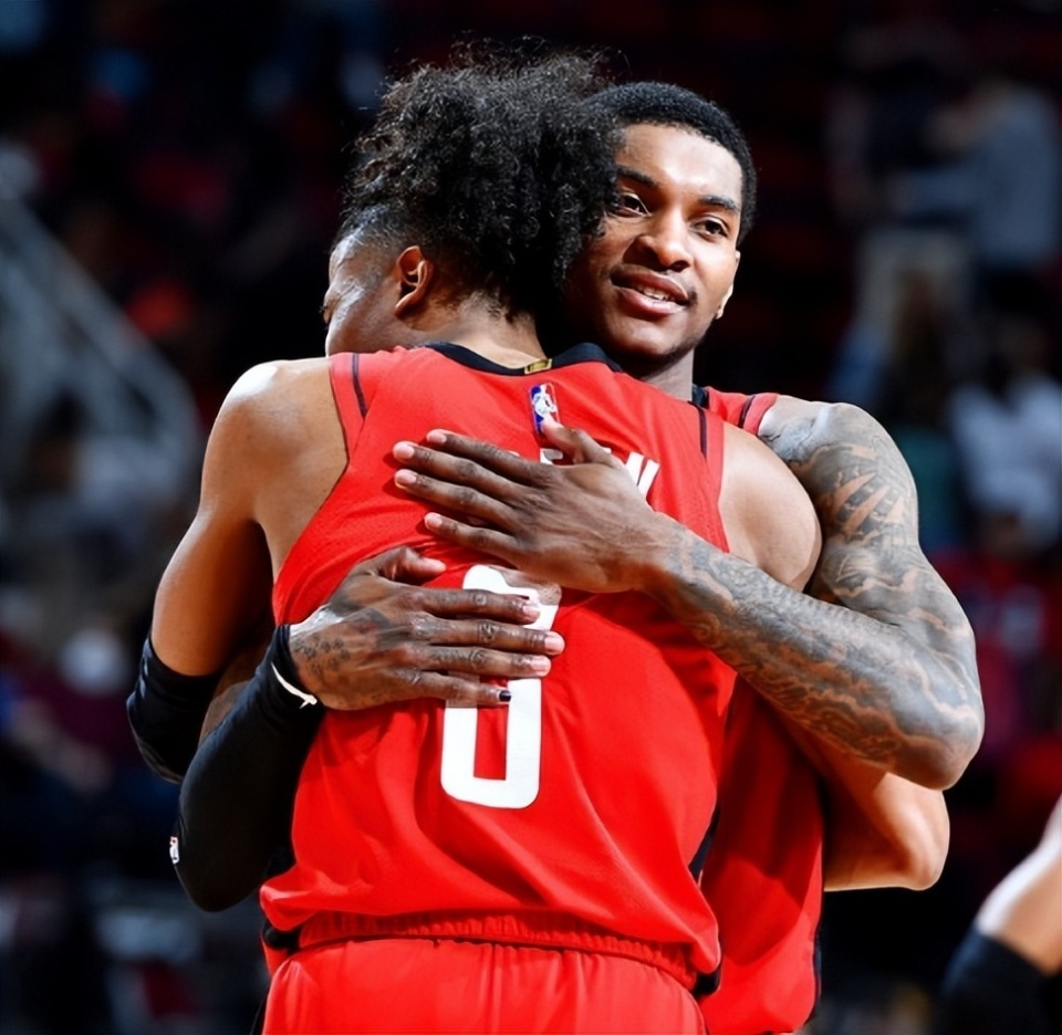 九游体育APP下载-火箭后场表现抢眼助球队胜出