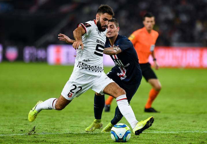 昂热足球俱乐部在比赛中展现出强大实力的简单介绍