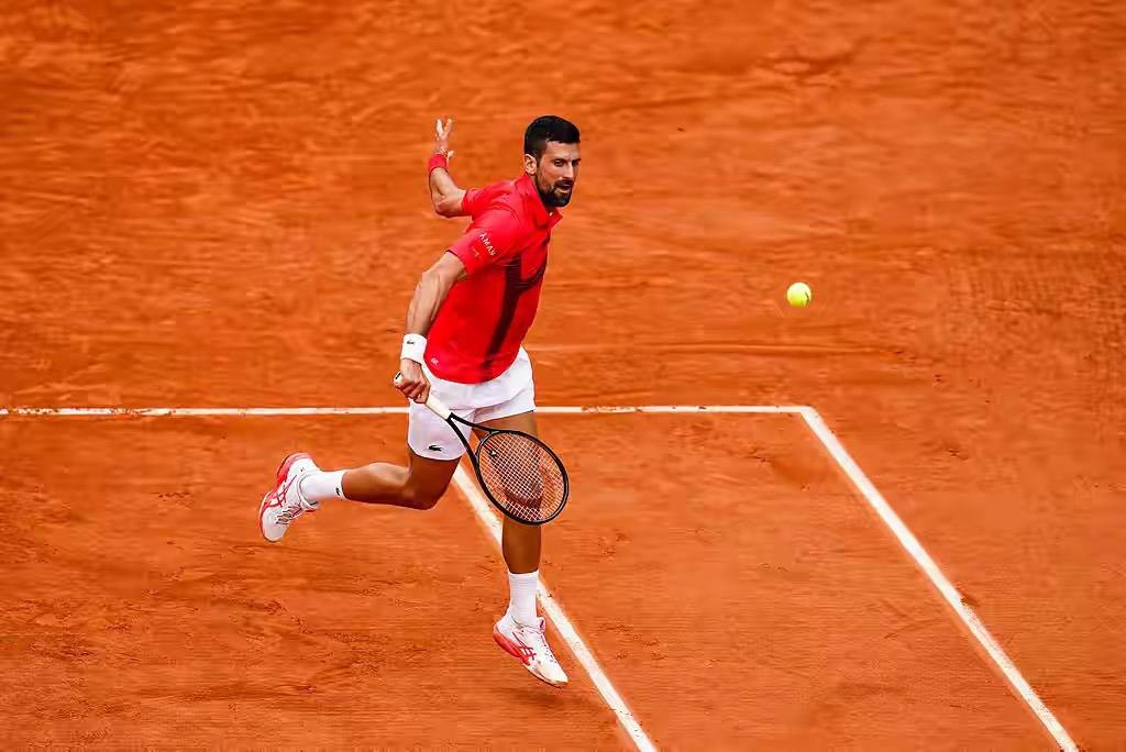 九游体育平台-刀光剑影，欧预赛悬念迭起，谁将笑到最后？