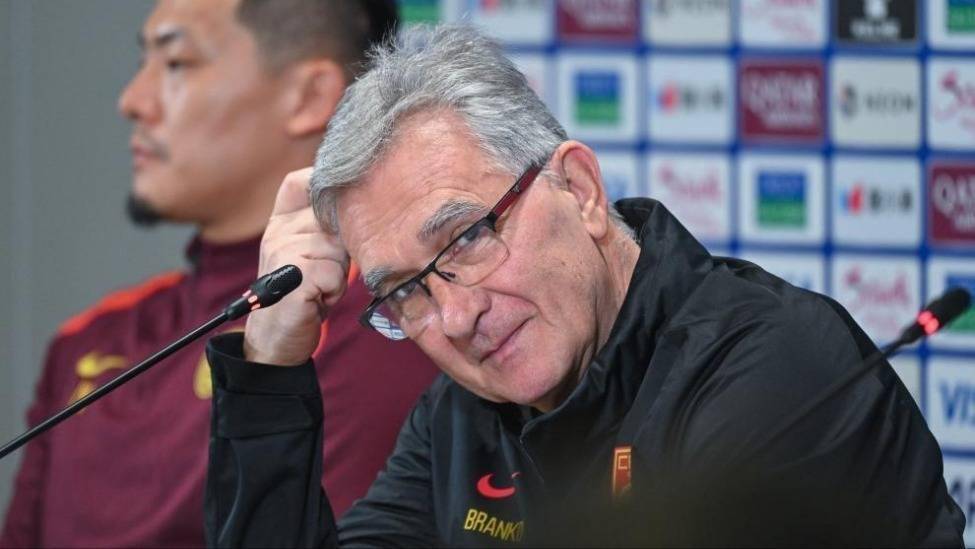 九游中国-球队换帅后大获全胜，新教练成功率队重生