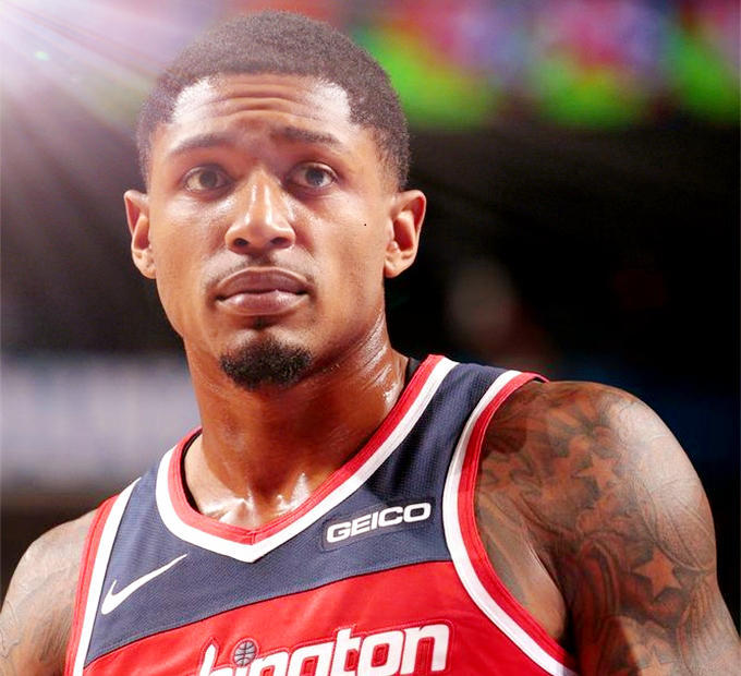 九游娱乐网站-猛龙毫不手软！主场迎战奇才大旗高举