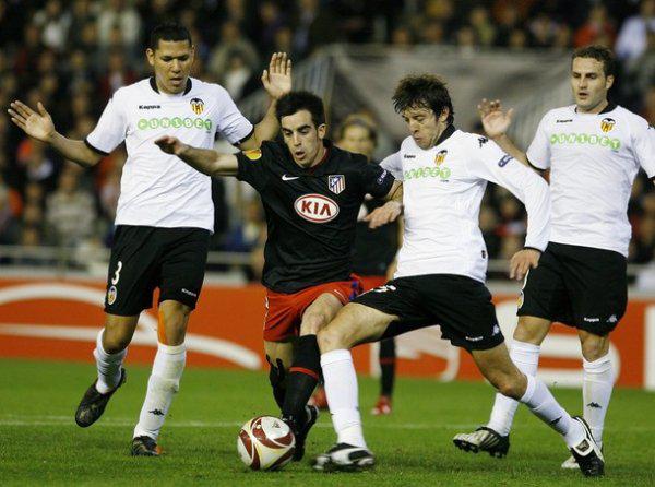 九游娱乐网页-西班牙篮球联赛充满激情，球迷热情高涨