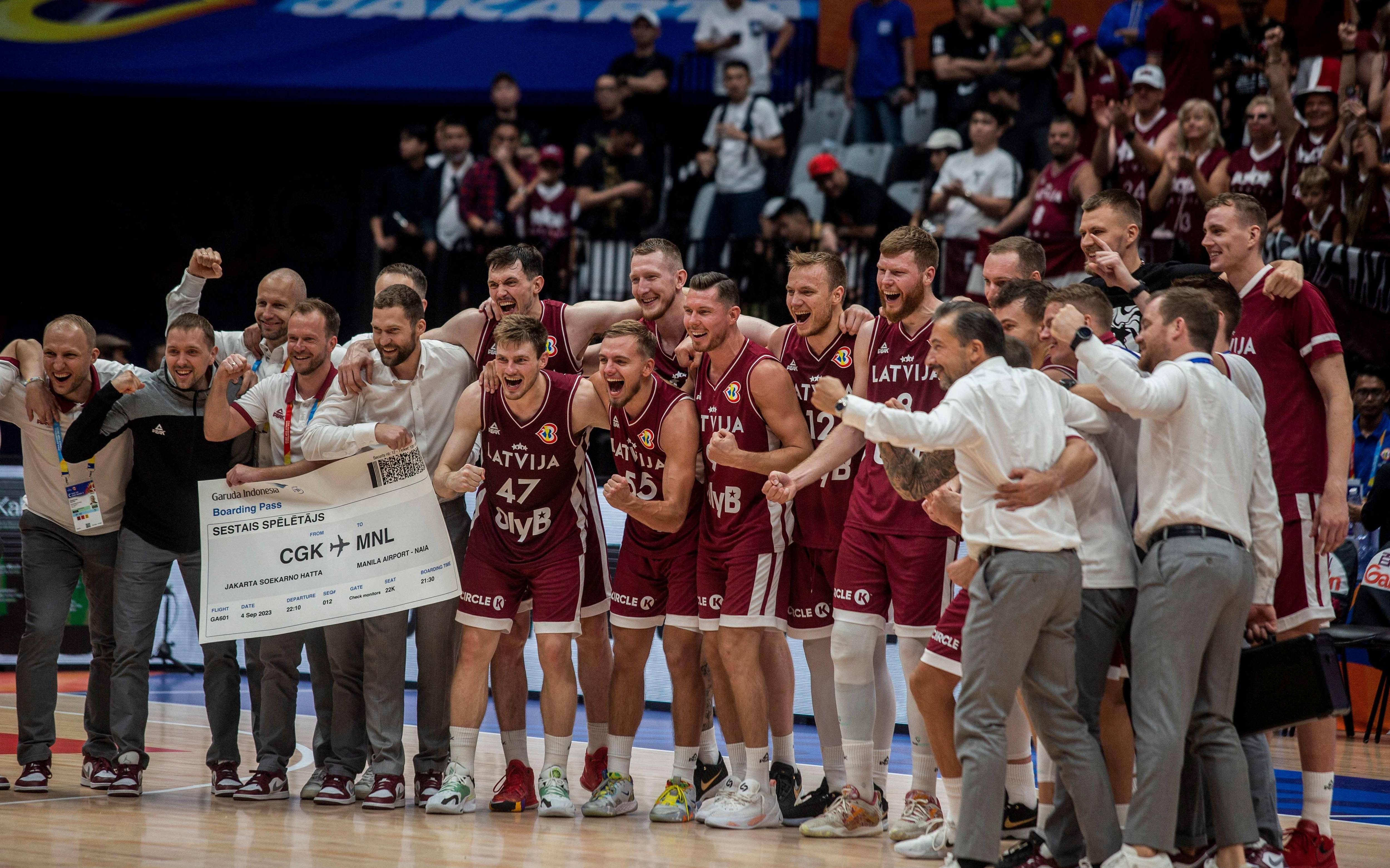 西班牙篮球联赛充满激情，球迷热情高涨