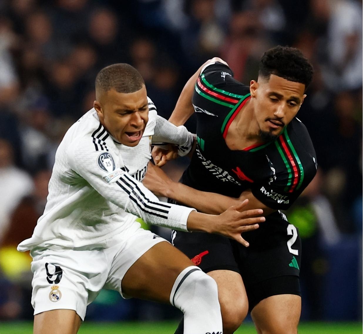 包含欢呼雀跃，欧预赛比赛尘埃落定，胜者泪洒场上的词条