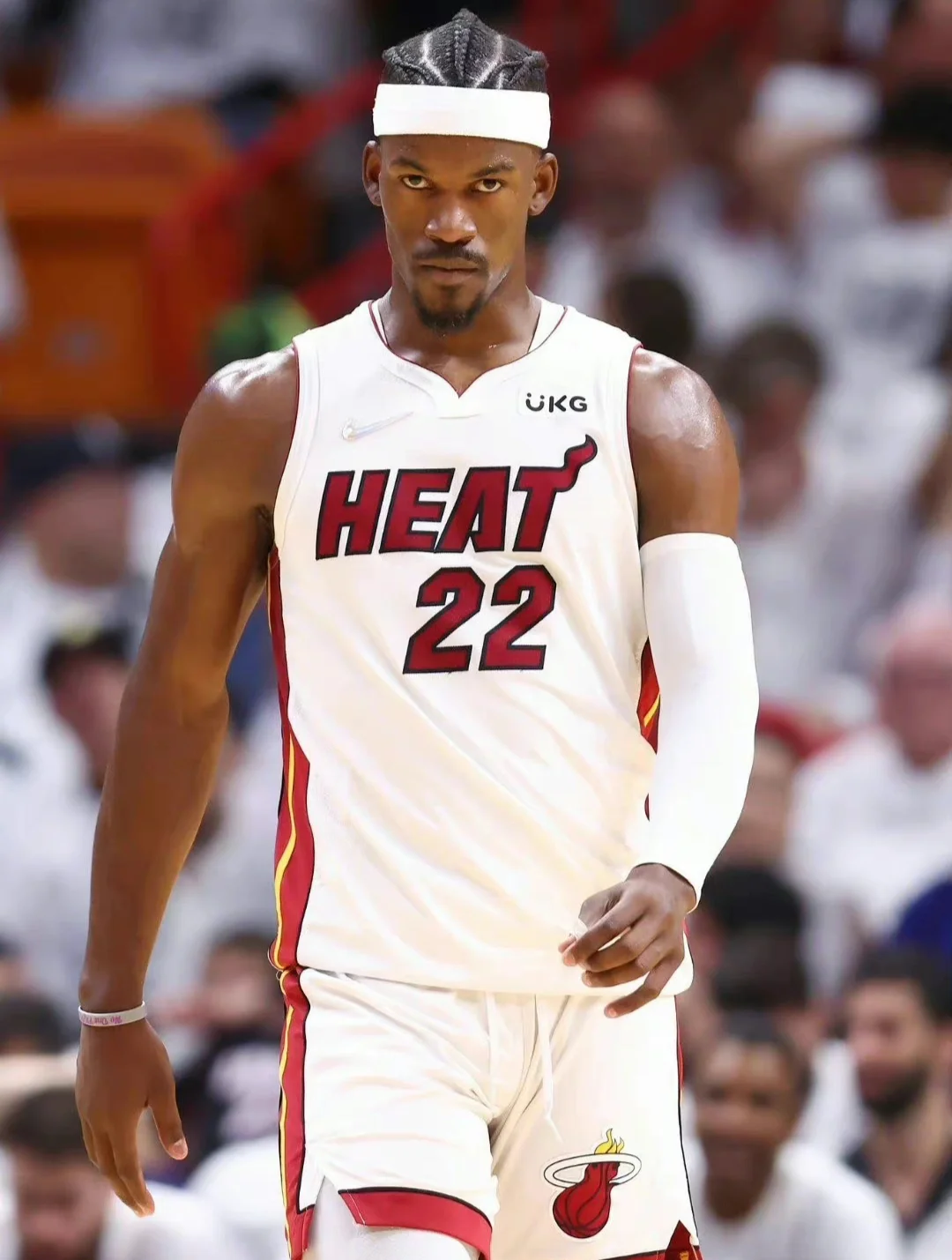 包含哥斯达黎加客场击败哈萨克斯坦，取得关键胜利的词条