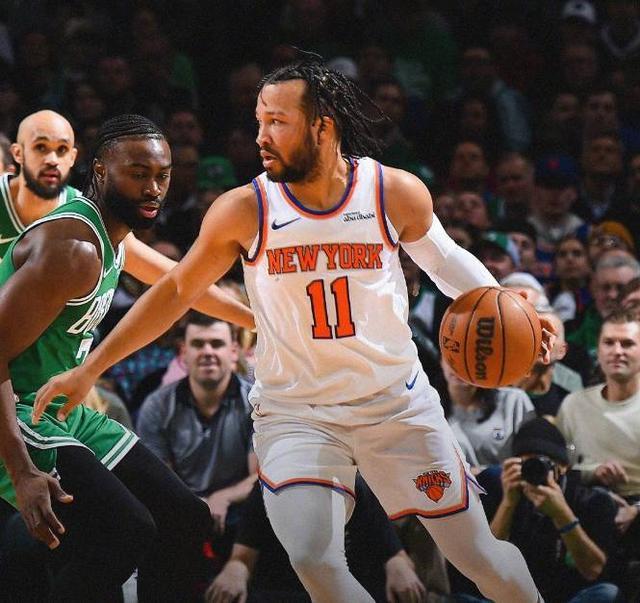 九游娱乐官方-火箭客场击溃尼克斯，豪取三连胜