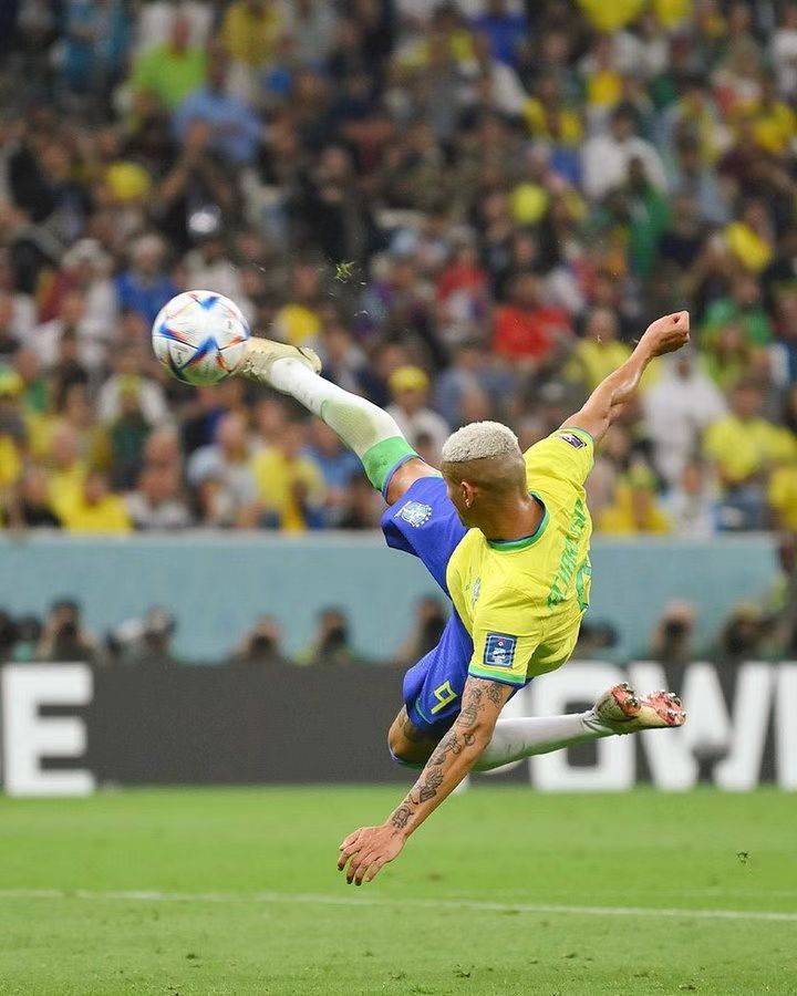 九游app下载-佩佩·雷纳维尔近距离抽射破门，热那亚获胜