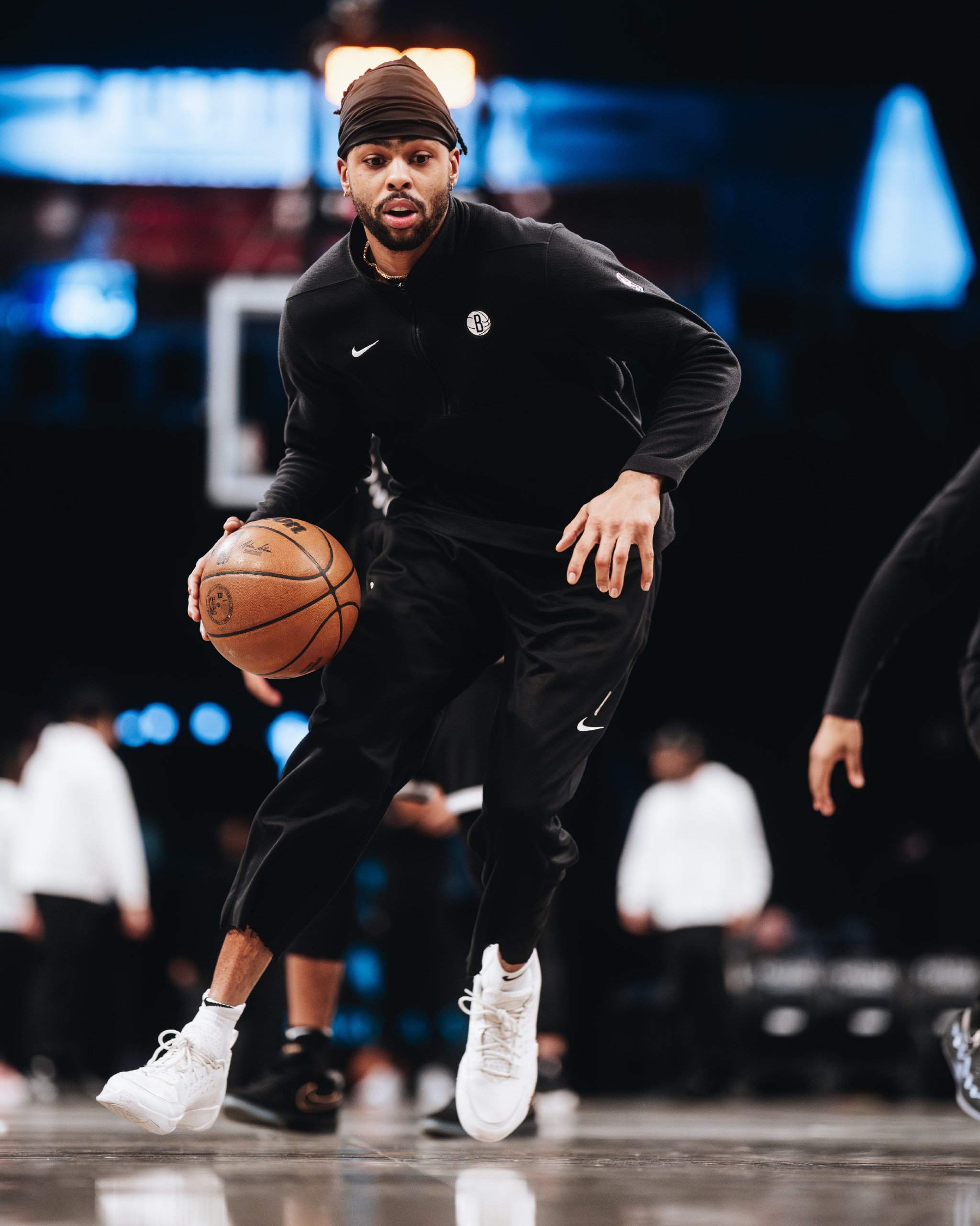 关于篮网胜热火，东部争夺榜首位置激烈升级的信息