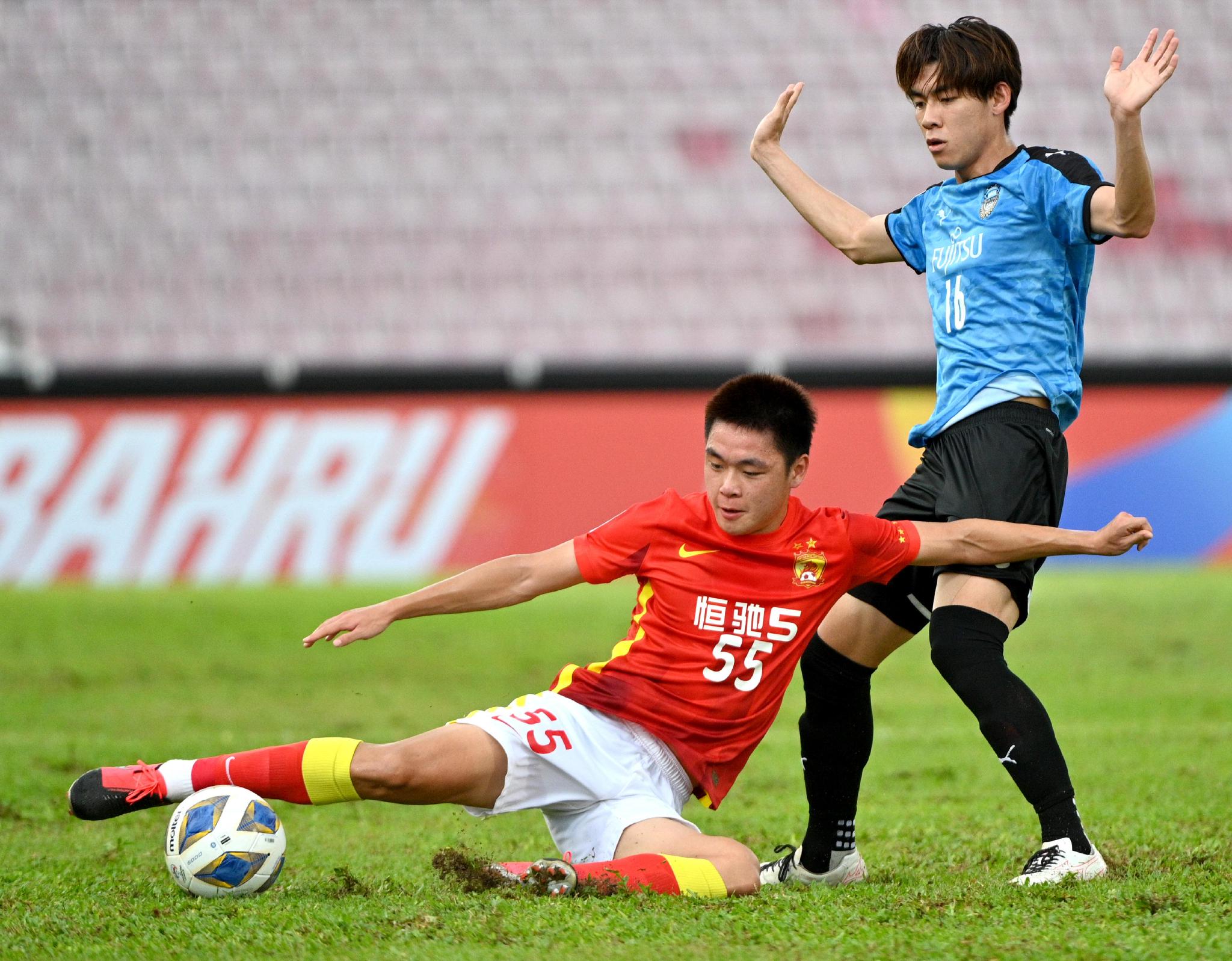 对手球队在比赛中用心计打败对手