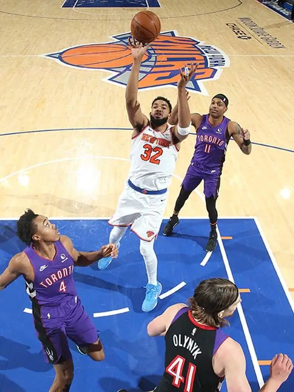 九游体育直播-尼克斯逆转雷霆，兰德尔单场轰下40分成为最佳球员的简单介绍