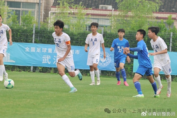 九游游戏-国内足球锦标赛精彩纷呈，球队备战充沛