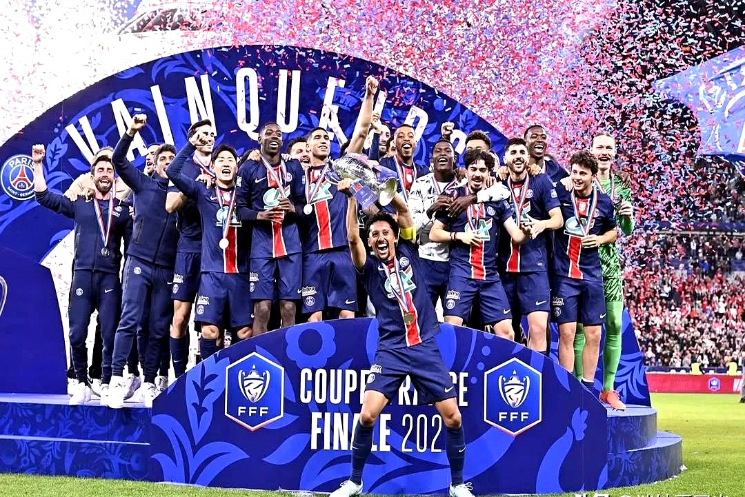 包含巴黎圣日耳曼再次大胜对手，势不可挡的词条