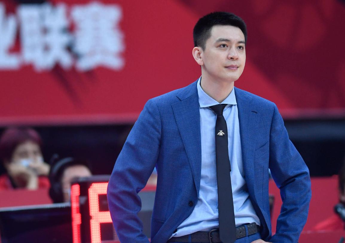 辽宁男篮力克广州队，豪取胜利