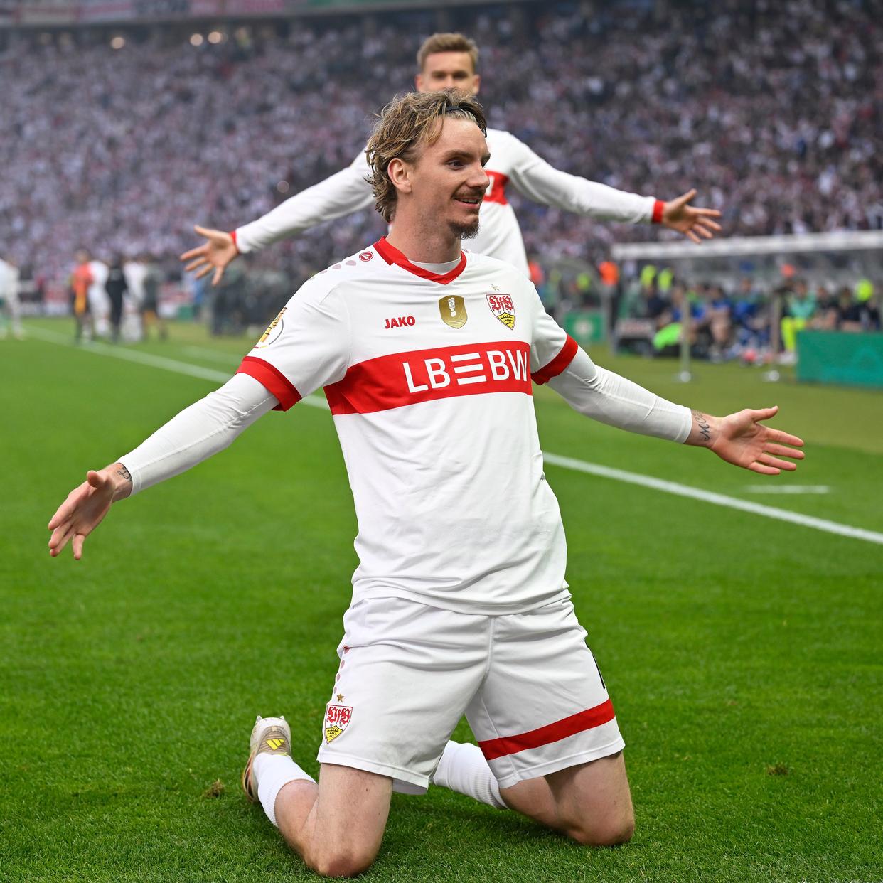 九游娱乐网站-欧洲杯：斯特林助英格兰力擒德国，成为全队焦点