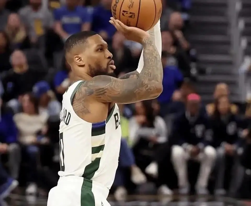 九游体育官方入口-雄鹿逆转击败东部强队，证明实力不容小觑