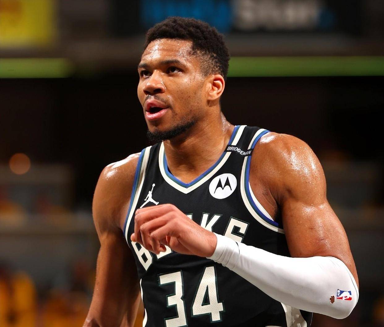 雄鹿逆转击败东部强队，证明实力不容小觑