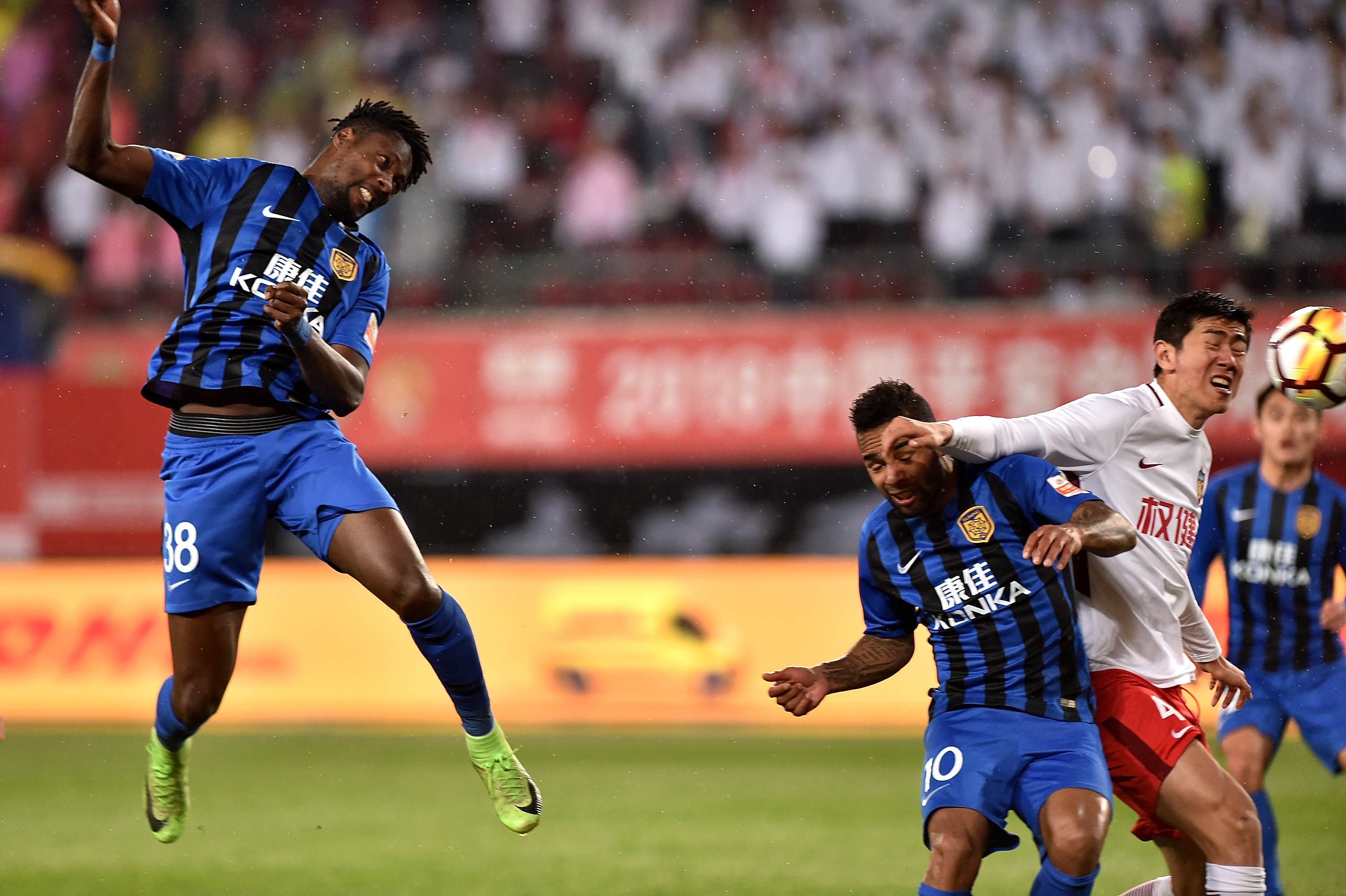 九游娱乐首页-江苏苏宁逼平对手,领先优势仍在的简单介绍