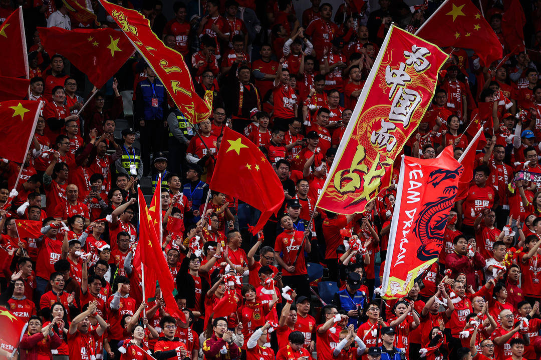 关于中国队险胜日本队，梁靖崑带队取胜的信息