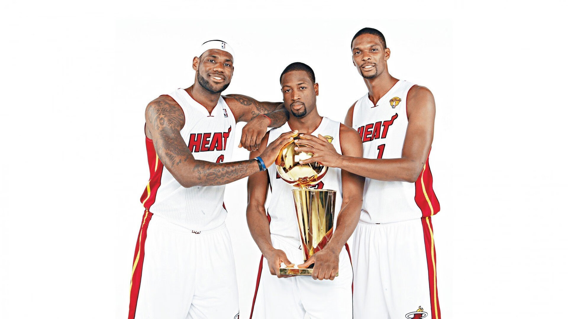 九游体育-追光灯下，谁在独自起舞，东决关键夜，杰伦·格林用沉默击碎一切喧哗